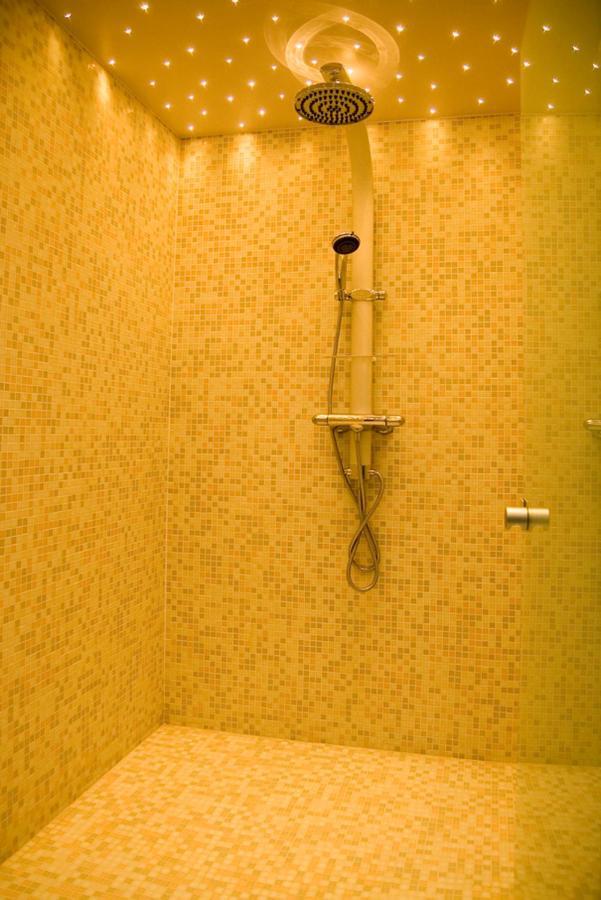 Beautyd Familie- Of Gezinskamer Junior-Suite Centrum Gullegem Wevelgem Exterior photo